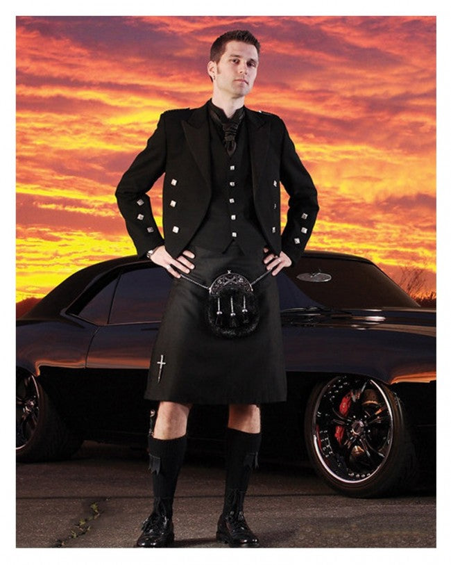 Black Kilt Outfit