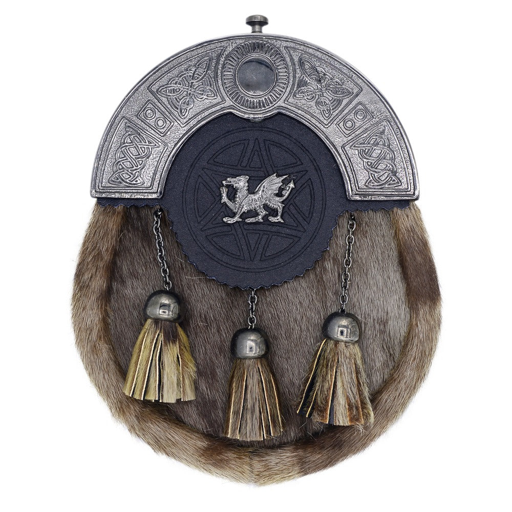 Chrome Cantle Seal Skin Sporran with Welsh Dragon