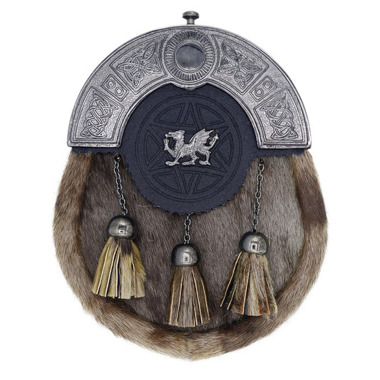 Chrome Cantle Seal Skin Sporran with Welsh Dragon