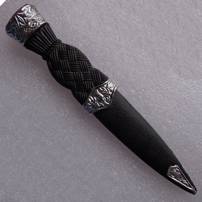 Cross Hatch Sgian Dubh