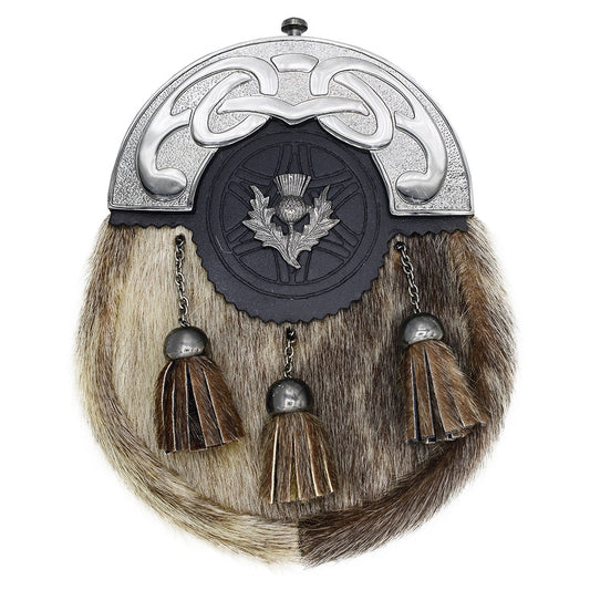 Thistle Badge Seal Skin Sporran Front